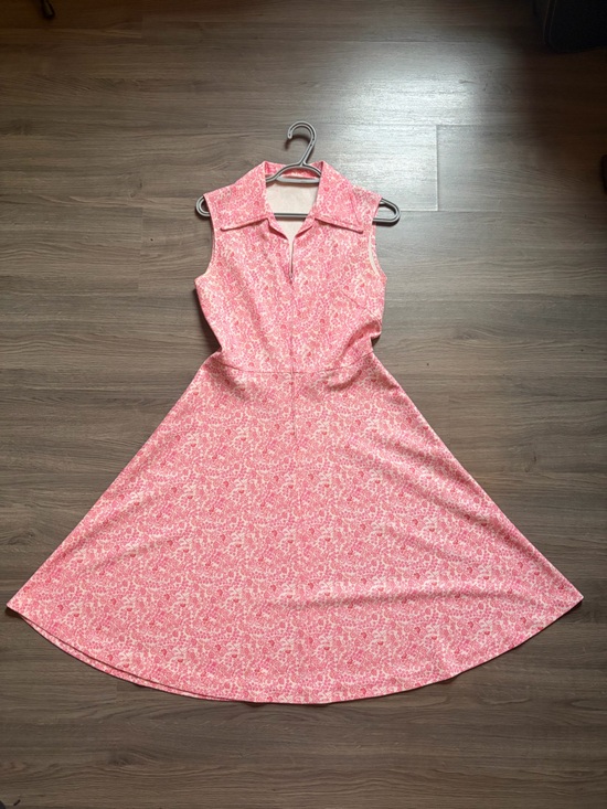 Dresses & Skirts - Vintage 1960s Pink Floral A-Line Dress Size M-L